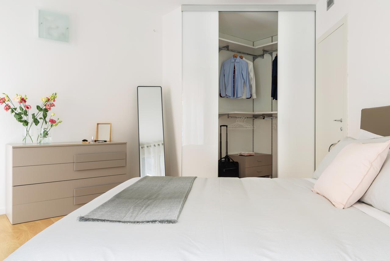 شقة Joivy Sunny 1-Bed Flat With Balcony ميلان المظهر الخارجي الصورة