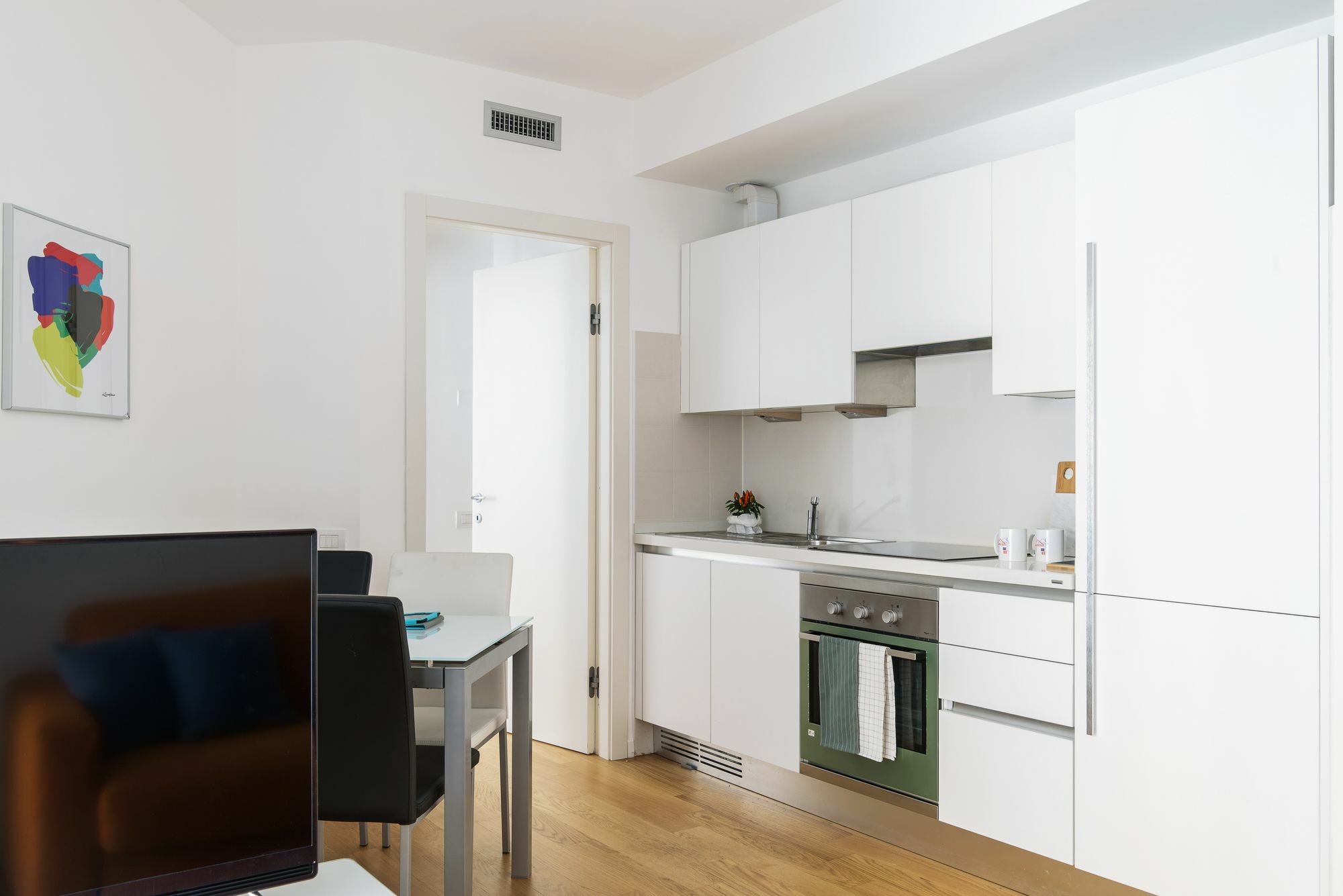 شقة Joivy Sunny 1-Bed Flat With Balcony ميلان المظهر الخارجي الصورة